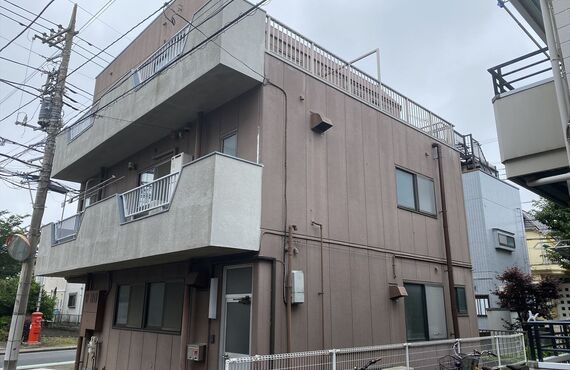 屋根・外壁塗装をお考え、お悩みのお客様はインテルナアカイワまで！